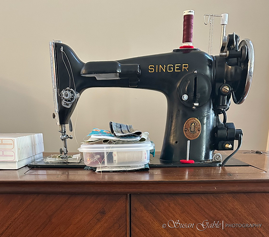 A New Sewing Adventure – Another Vintage Singer